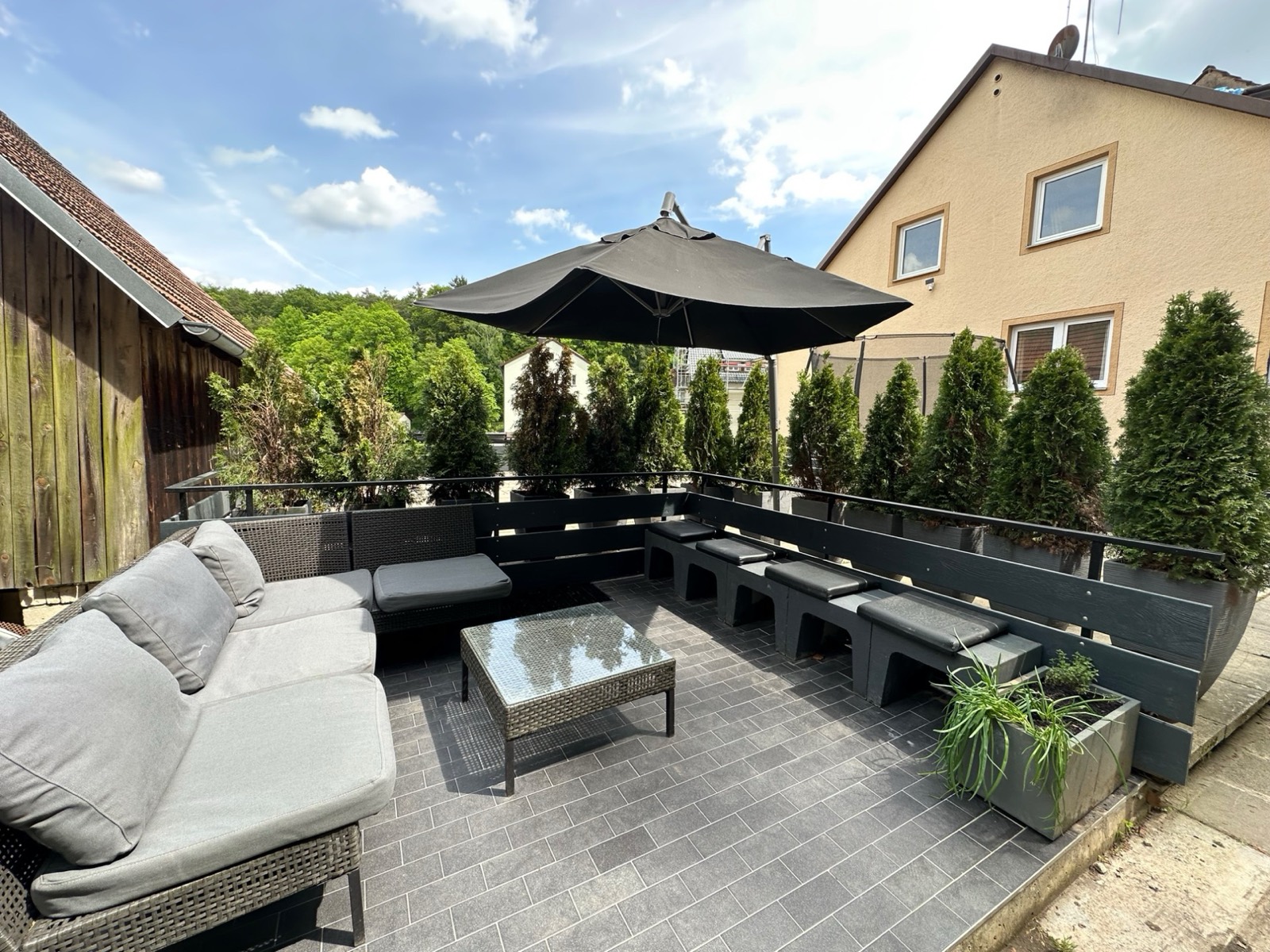 Sonnenterrasse mit Lounge